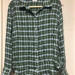 Aritzia Wilfred Free long sleeve button down shirt green blue size M